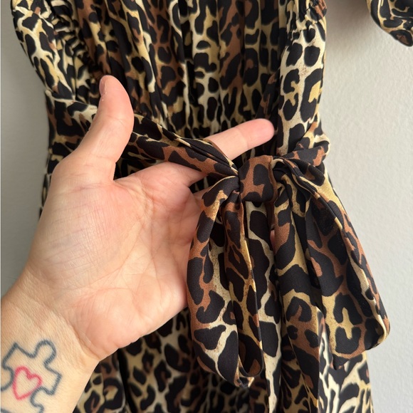 Lilly Pulitzer “Rochelle” Off The Shoulder Romper Size: Small - Picture 9 of 14